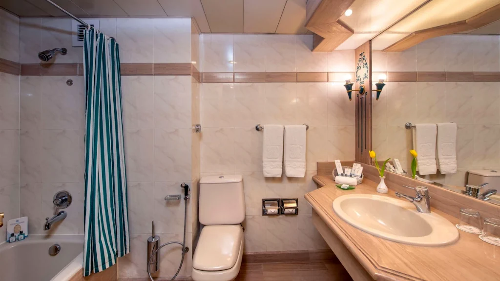 الفندق سونيستا سان جورج - الأقصر